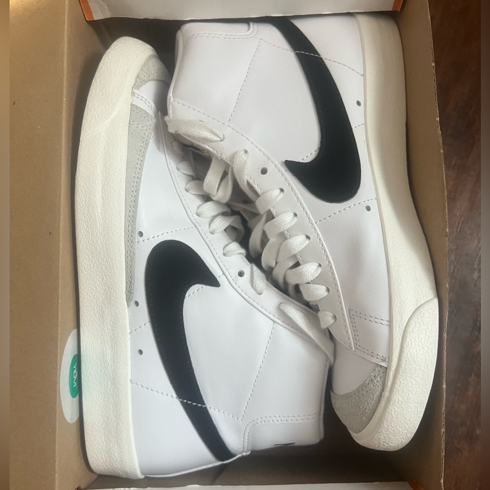 Nike Blazer Mid ✨GREAT CONDITION✨